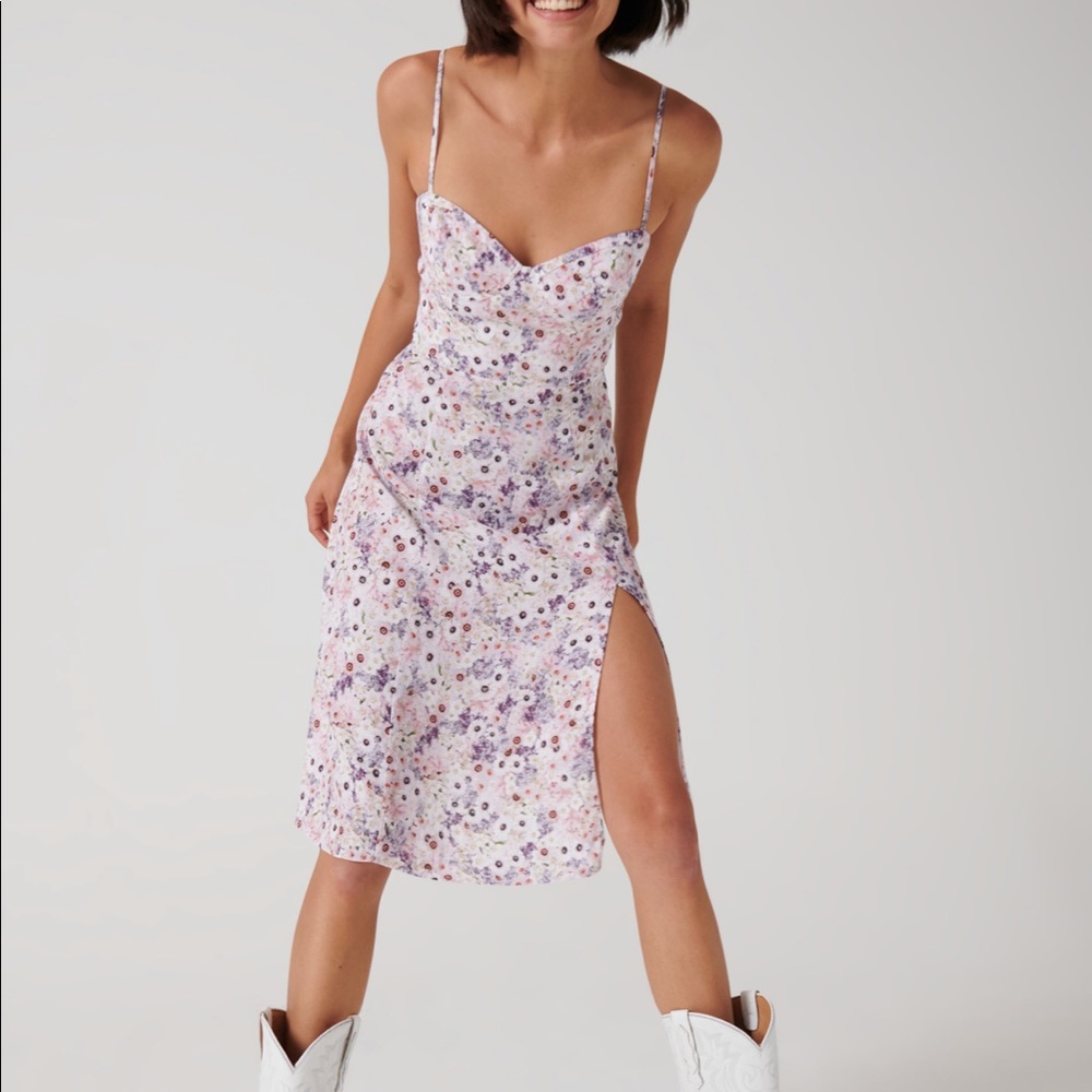 Aritzia Sunday Best Viola Dress